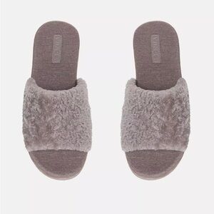Vince Kenia Genuine Shearling Slipper in Marble - NWT